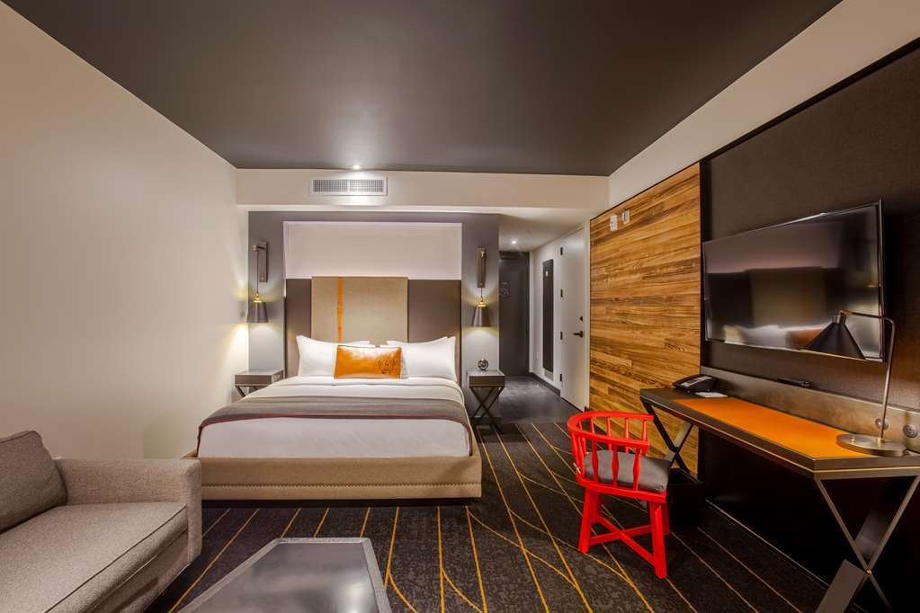 The George, By Valencia Hotel Collection College Station Room photo